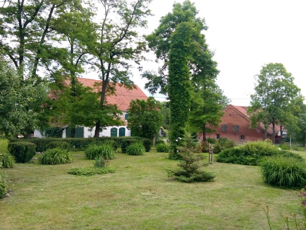 Dwor Mulawki Villa Екстериор снимка
