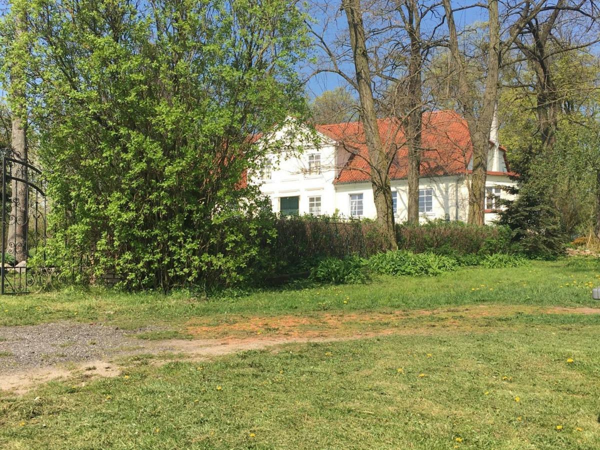 Dwor Mulawki Villa Екстериор снимка